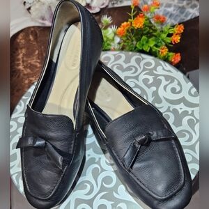Cole Hann Black Slip On Loafers Size 7